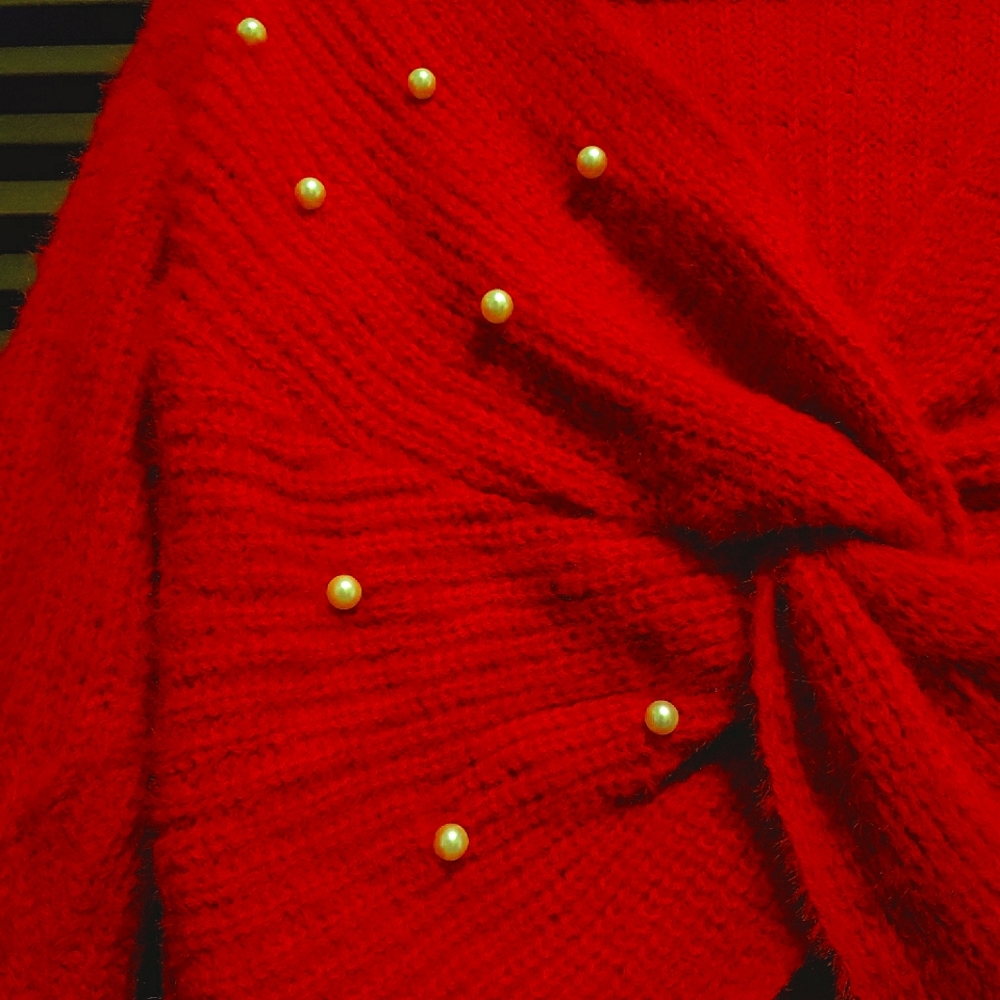 No Boundaries Brilliant Red Twist Faux Pearl Sweater - Picture 4 of 5